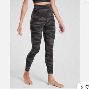 Athleta Elation Camo 7/8 Tight